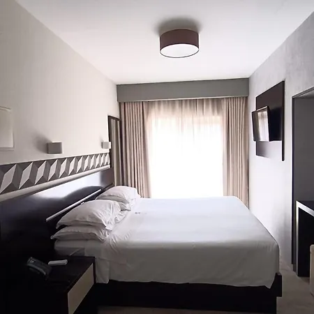Primavera Hotel